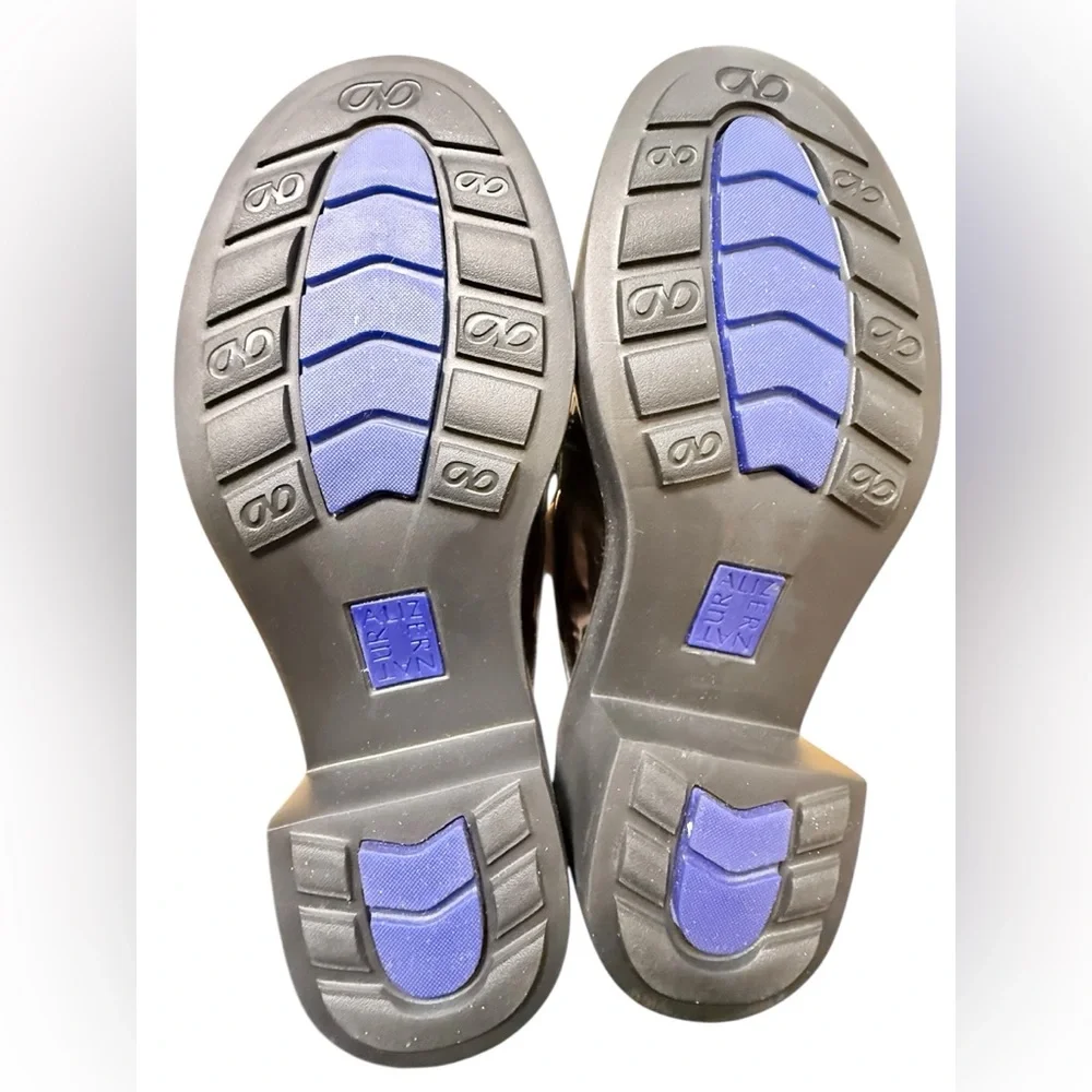 NWOT - Naturalizer Ayden Platform Mules with Chain Detail in Pewter Size 6.5 - Picture 4 of 9